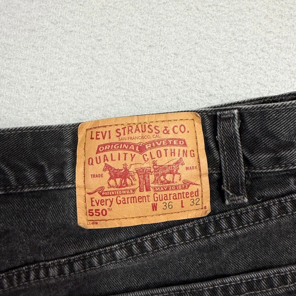 Vintage Levis 550 Jeans Mens 36x32 (Fits 34x30) Black Denim Relaxed 2000 Western